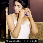 Aishwarya Sakhuja Instagram - When cricket has never been exciting for you but @rohitnag9 ke liye CRICKET hee sab kucch hai . . #ipl #ipl2023 #iplfinal #trending #trendingreels #comedyreels #funnyreels #reels #reelsinstagram #aishwaryasakhuja