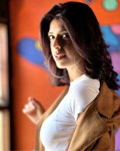 Aishwarya Sakhuja Instagram - In competition with myself, cz that's what growth is! 
.
.
📍: @truetrammtrunk 
.
.
#fyp #fashiongram #photooftheday #ootd #instagood #instamood #instadaily #aishwaryasakhuja