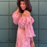 Aishwarya Sakhuja Instagram - Take a deep breath, it's a new week, a new beginning to start afresh! 💕 . . 📍: @official360degrees 👗: @labelshivaninirupam 💇‍♀️: @s.khadtare . . #mondayvibes #newweek #pinkdress #fyp #fashionista #fashiongram #instagood #instamood #instadaily #aishwaryasakhuja