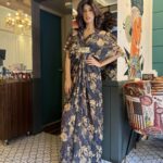 Aishwarya Sakhuja Instagram - I never fit in, never wanted to, never will. I do what my heart says! 💯 . . 📍: @official360degrees 👗: @aombray 💇‍♀️: @s.khadtare . . #ootd #photooftheday #fyp #fashionista #fashiongram #saturday #weekend #weekendvibes #instamood #instagood #instadaily #aishwaryasakhuja