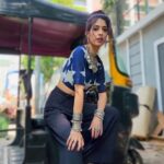 Aishwarya Sakhuja Instagram - As blue as it can get... Drop in a 💙 if you like this look! . . #retro #lookoftheday #ootd #reels #reelsinstagram #reelkarofeelkaro #reelitfeelit #aishwaryasakhuja