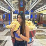 Akanksha Puri Instagram - A Movie without Popcorn is like a Life without smiles 🤩❤️ . . #throwback #movie #cinema #popcorn #inox #smile #love #photooftheday #picoftheday #beingme #akankshapuri #❤️