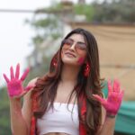 Akanksha Puri Instagram - Rang barse ……💋 . . #holi #festival #color #love #smile #happy #goodvibes #photography #instagood #instagram #beingme #akankshapuri #❤️ . Pic credit @ajaypatilphotography