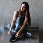 Akanksha Puri Instagram - Fit isn’t a size .. it’s a feeling and I feel FIT 🤩❤️ . . Thanks @performaxactivewear for this shoes 👟 . . #fitness #fitnessmotivation #gym #lifestyle #goals #picoftheday #photooftheday #goodvibes #beingme #akankshapuri #❤️