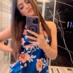 Akanksha Puri Instagram – Do you enjoy making videos in bathroom mirrors too ?????
I just wana have a goodnight 😴 😜
.
.
#reels #reelitfeelit #goodmorning #music #video #trending #life #love #beingme #akankshapuri #❤️