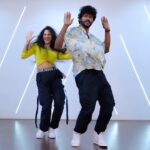 Akansha Chamola Instagram - Grooving to this smoooth Music with @akankshagkhanna !🌼 . . Finally we shot it...after almost 365 Days! 😛😄 . . Video : @__jatin__j ❤️ Space : @ensostudio.in ❤️ . . #thoyathoya #reels #reelsinstagram #hiphop #dance #choreography #dancersofinstagram #akankshakhanna #karthikpriyadarshan #choreography