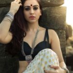 Aksha Pardasany Instagram - Mood!