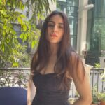 Aksha Pardasany Instagram - Had time. Grooved a little ❤️ Old songs are unbeatable! #remix #fashion #trendingreels #trending #dance