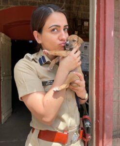 Aksha Pardasany Instagram - The only ones Dolly is kind to in #Jamtara