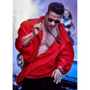 Akshay Kumar Instagram - You grooved to #MainKhiladi, the next song #KudiyeeNiTeri you’ll vibe to! Teaser out tomorrow 
#Selfiee in cinemas, on 24th Feb.

@therealemraan @nushrrattbharuccha @dianapenty @karanjohar @apoorva1972 @therealprithvi @supriyamenonprithviraj @iamlistinstephen @raj_a_mehta @rishiwrites @dharmamovies @starstudios #CapeOfGoodFilms @prithvirajproductions  @magicframes2011 @vbfilmwala @prophecproductions @zarakhan @tanishk_bagchi @khan_ahmedasas @i_am_princegupta @ericpillai @anshul300 @azeemdayani @playdmfofficial