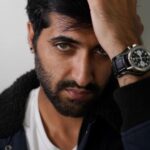 Akshay Oberoi Instagram - Let's see who blinks first 😉 #Trending #TrendingReels #ReelIt #ReelItFeelIt