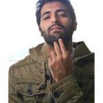 Akshay Oberoi Instagram - You talking to me? #Wednesday #WednesdayVibes