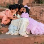 Alice Kaushik Instagram - The only love language I know and understand 💖 @kiarasadh @raanavsharma @ronavvaswani ❤️❤️❤️❤️❤️❤️