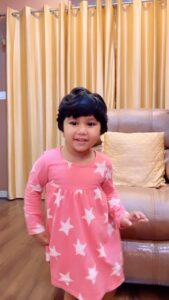 Alya Manasa Instagram - My cute little Cinderella at her style #ailapapa