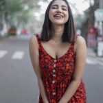 Ameya Mathew Instagram - ഗുഡ് ബൈ ടു സിംഗിൾ ലൈഫ്...😁 Finally it’s time to end കരിദിനാചാരണം in every Valentine's Day… 😌 And that's the end of my Single Life Era 😉😝, Dear Valentine_____________❤️🧿 ! (Surprise 🫣🤫🫢) . 📸 @__.p.b.___ 🙌🏻 . #happyvalentinesday #mylove #worththewait #happilycommitted #❤️ Trivandrum, India