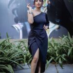 Ameya Mathew Instagram - വേഷം കറുപ്പാണെങ്കിലും സംഭവം കളറല്ലേ...!🫢😬🖤 📸 @robin_fotografia 💄 @akhilasmakeover_ 📍 @40.feet . #boldinblack #ilovemyself #❤️ Trivandrum, India