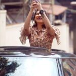 Ameya Mathew Instagram - കോഴിക്കോടൻ ഹൽവ പോലെ അതിഗംഭീരമായൊരു ദിവസം...😌 Thank You @kmo_college for making this day wonderful ! 🤩 @misticas.kmoc . . 👗 @chakitha_designs @janaki_remya 😘 💄 @mallumakeupchica 😘 Calicut, India