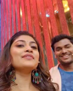 Ammu Abhirami Instagram - Everything about them🤍
Everything about this set🤍
Everything about this entire experience is just🥹🤌🏻🧿!
Little did I know this show would give me bonds that I would happily carry till eternity🥹🧿…
Forever thankful, grateful🤍
#omnamahshivaya ✨
Pc: Beautifully captured by @dhanush__photography ☺️.