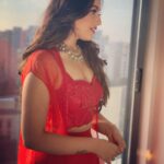 Anagha Bhosale Instagram - Not the day only, but all things have their morning🦚🌅❤️ good morning fam....try to start fresh today ❣️ . #anaghabhosale #love #peace #hkrr #goodmorning