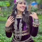 Anagha Bhosale Instagram - Kashmir Mein, Tu Kanyakumari❤️ Good morning fam🦚, hope you have a wonderful week ahead. #anaghabhosale
