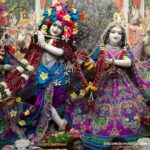 Anagha Bhosale Instagram - Please accept the blessings of Lord Krishna and feel blessed with the happiness in your life. today Darshan sri Sri Radha Gopinath ji ISKCON Chowpatty - Sri Sri Radha Gopinath Temple
