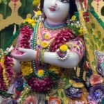 Anagha Bhosale Instagram - Radha Rani we ask for your mercy, the service of your lotus feet, we all love you aai❤️🦚🥹 I pray you bless us all with the chanting of your holy name😌💙 Radhe