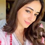 Ananya Panday Instagram - Back on set #Dreamgirl2 ✨💕☎️