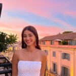 Ananya Panday Instagram - pink skies and wishing fountains 💕 Rome, Italy