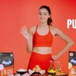 Ananya Panday Instagram - I trust only @droolsindia to take care of Fudge & Astro’s complete nutrition. Drools Daily Nutrition is made with 100% Real chicken and 0 by -products or fillers. Watch your dogs grow healthier and happier, one day at time with Drools ! Feed Real. Feed Clean ❤️🐾 #drools #droolsindia #pethealth #dailynutrition #petfood #dogfood #petparents #petnutrition #