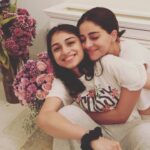 Ananya Panday Instagram - ok I literally do not know what I’m going to do without you 🥹🥹🥹🥹🥹 my little chu is off to Uni tonight !!! Fly fly fly little bird, I love you beyond ❤️