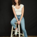 Ananya Panday Instagram - Wearing my favourite denim from @ONLYIndia UNIQUE 💙 A combination of style, design innovation & premium denim. Explore the superior jeans which #FitsLikeItsYours – in flare, wide-legged, relaxed fits & more. Visit your nearest ONLY store or www.only.in #ONLYIndia #ONLYUnique