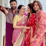 Aneri Vajani Instagram - The OG Gang! 👊🏻❤️🧿 #onset #webshow #baghin #ott #romanchmehta #anerivajani #anshbagri #mridulaoberoi #mysoul @anshbagri @mridulaoberoi G.M Studio(sakinaka)