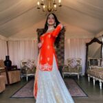 Ankitta Sharma Instagram - तू ही बता दे क्यूँ ज़ालिमा मैं कहलाई.. ❤️‍🔥 Wearing @aliwarofficial Jewels by @theurbanglitter MUA @sonugupta9588 Shot by @kunwararorax