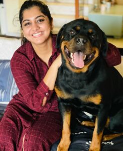Ann Augustine Instagram - Photo dump of a precious few days with my soul sister ❤️ @nandan_meera 

#soulsisters#bestie#littlesister#home#missingyou#comebacksoon#love#coffeelovers#family#staysafe#jewelleryaddict#artlover