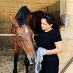 Ann Augustine Instagram - ♥️ #ridinglessons #bestever #horseridinglesson #horse #beauty #art #coffee #coffeelover #jewelleryaddict #curls #curlyhair #artlover