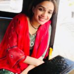 Ann Augustine Instagram - ❤️ #radhika#autorickshawkarantebharya#autorides#missinghome#missingoza#mayyazhipuzhayudetheerangalil#godsowncountry#curls#curlyhair#coffeelover#jewelleryaddict#artlover