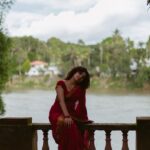 Anna Ben Instagram - #tbt to this wonderful shoot 🥹 I miss everything about this @aishwaryashok @paatukaari 🌸🍃
