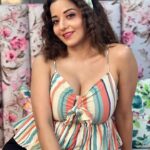 Antara Biswas Instagram - Hello Monday ❤️❤️…. #goodmorning #world