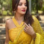 Antara Biswas Instagram - Got A Date With The Sun 🌞…. Styled by: @tripzarora Mua: @sumitsenapati5558 Hairstyling: @kalpanathore 📸: @deepakpathak663