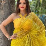 Antara Biswas Instagram - Got A Date With The Sun 🌞…. Styled by: @tripzarora Mua: @sumitsenapati5558 Hairstyling: @kalpanathore 📸: @deepakpathak663