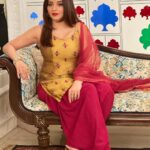 Antara Biswas Instagram - Live Simply, Dream Big, Be grateful, Give Love, laugh Lots 😀… #beqaboo #onset Mua: @sumitsenapati5558 📸: @deepakpathak663