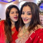 Antara Biswas Instagram - It’s All About Family 🥰❤️… congratulations @rag_hu_0 @riyasingh2291 for your Nanha New Mehmaan … 🧿 🧿 🧿 #babyboy #riya #gaurav #congratulations #happy #family My Bestie “ (nanad) @riyasingh2291 Is a Mother Of A Cutest Baby boy Varanasi, India