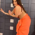 Antara Biswas Instagram - Bangla Gaan ♥️♥️…. #dotara Hearing This #song since childhood… and everyone’s Favourite 🤩… #reels #instagood