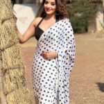 Antara Biswas Instagram - Polka dots 😍…. Mua: @makeupbyshahrooq Hairstyling: @rajashree786patil786 📸: @deepakpathak663