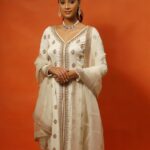 Anukreethy Vas Instagram - OWN who you are 🌟 . Outfit- @jigarmaliofficial Mua @makeup_by_kez Hair @banu_hairstylist_sareedrapist Jewellery - @fineshinejewels Styling - @swathi__ramakrishnan Photography - @sat_narain @the.portrait.culture @shotsbyuv . #fashion #potrait #model #anukreethyvas #missindia2018 #kollywood #kollywoodactress @timestalent @inder.sagoo #dsppromotion