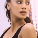 Anukreethy Vas Instagram - Qué séra séra (n.). Whatever will be, will be . The future is not ours to see. Don’t worry, if it’s supposed to happen, it will. . Pc : @studiolightweaver 📸 Vc: @rdc_360 🎥 Muah : @kalwon_beauty 💄 Outfit : @chaitanyarao_official 👗 @fujifilmxindia @fujifilmx_ca . #trendingreels #trending #trendingsongs #trendingaudio #kollywood #kollywoodcinema #kollywoodactress #tollywood #tollywoodactress #tollywoodactor #anukreethyvas #portrait Chennai, India