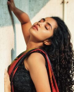 Anupama Parameswaran Instagram - Celebrating womanhood every day♥️ happy women’s day 😇