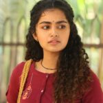Anupama Parameswaran Instagram - This is how i started my journey with her … Didn’t have to do much … just grabbed my mom’s old ear studs… my ancient 🤣nose ring( must have bought for my sixth of seventh class annual day function )… a black old thread… messy hair… a book and a pen … sent the first picture to my director and he said “yes we found our nandini”… And trust me this remained the continuity for the entire film 🤭🥹 These little thing makes nandini extremely special to me … I am so so so thankful for the immense love I have been receiving since yesterday after the ott release 😇 If you haven’t watched #18pages yet … the movie is streaming on @netflix_in and @ahavideoin ♥️😍