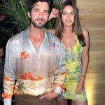 Anushka Ranjan Instagram - We’re a colourful bunch🍋🍊 Mumbai - मुंबई
