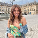 Anushka Ranjan Instagram - Nothing shakes the smiling heart💚 Paris, France